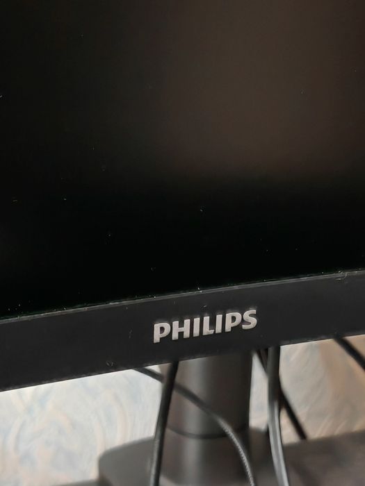 Продам монитор 32 curved Philips