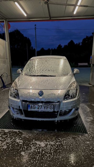RENAULT Scenic 2010 — imagine 3