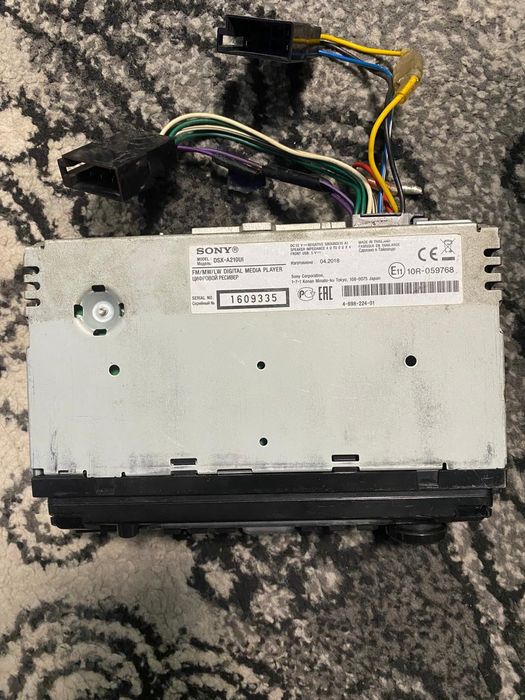 Ikita magnitola sotiladi soni va jvs