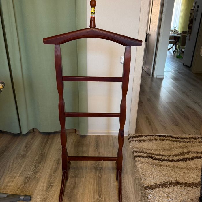 Вешалка напольная б/у