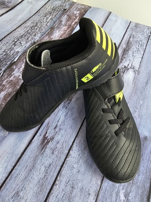 Ghete fotbal copii mărimea 28 stare foarte buna