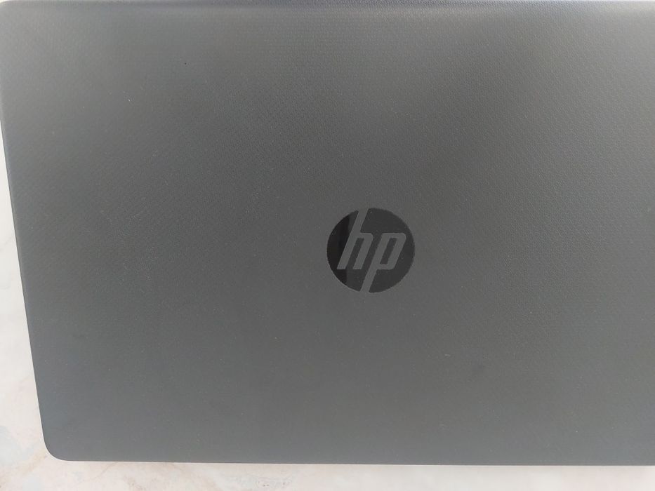 Ноутбук HP почти новый