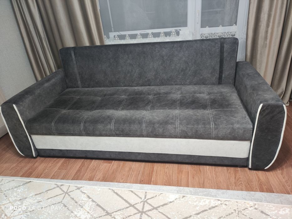 Диван двухспальный