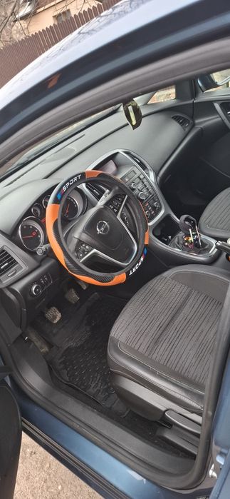 opel astra 2016 17000km