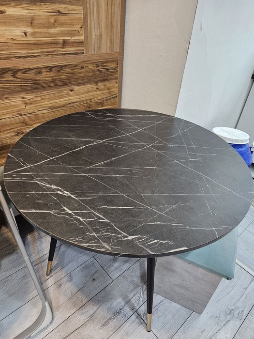 Шкаф,диван,комод, стол,обувница