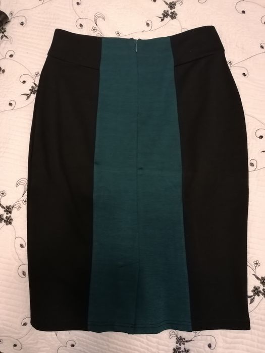 Fusta deosebita tricot