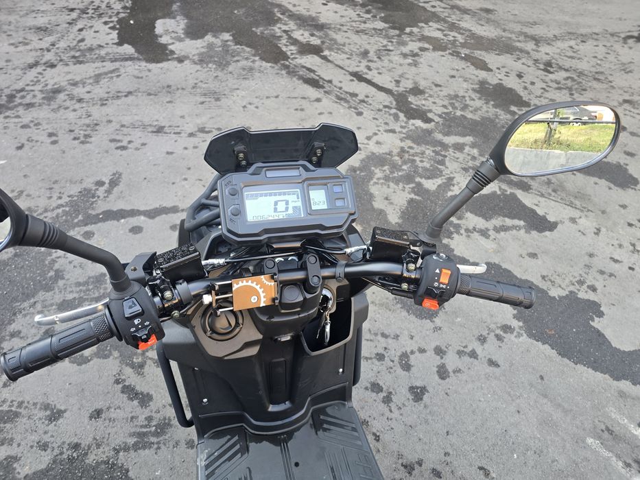Продам скутер Tank Pro Max