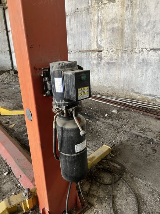 Подъемник для машины