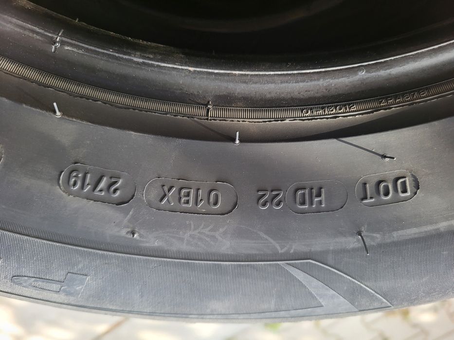 Vând cauciucuri MICHELIN 215/65 R17