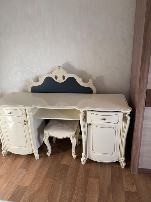 Сатылады камод айнасымен таза+ 2тумба қосып беріп жіберемін