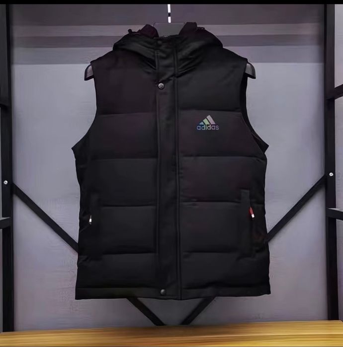 Adidas жилет размер М
