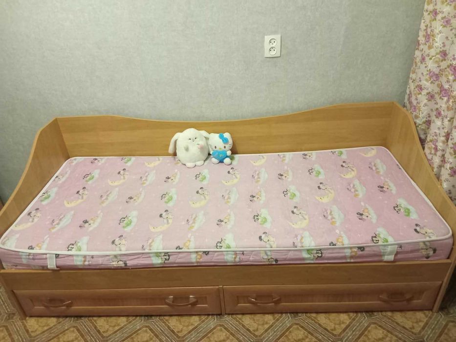 Продам кровать 190х85 см