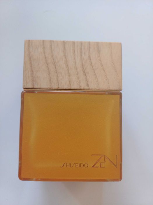 Парфюм SHISEIDO Zen.