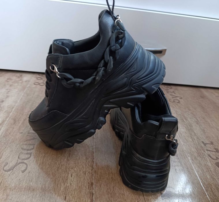 Cropp  маратонки  , боти на ток