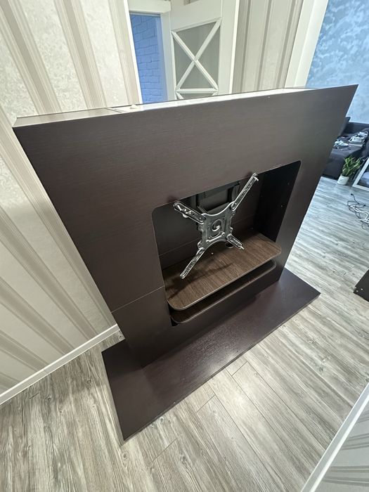 Стенка для ТВ (с кронштейном)