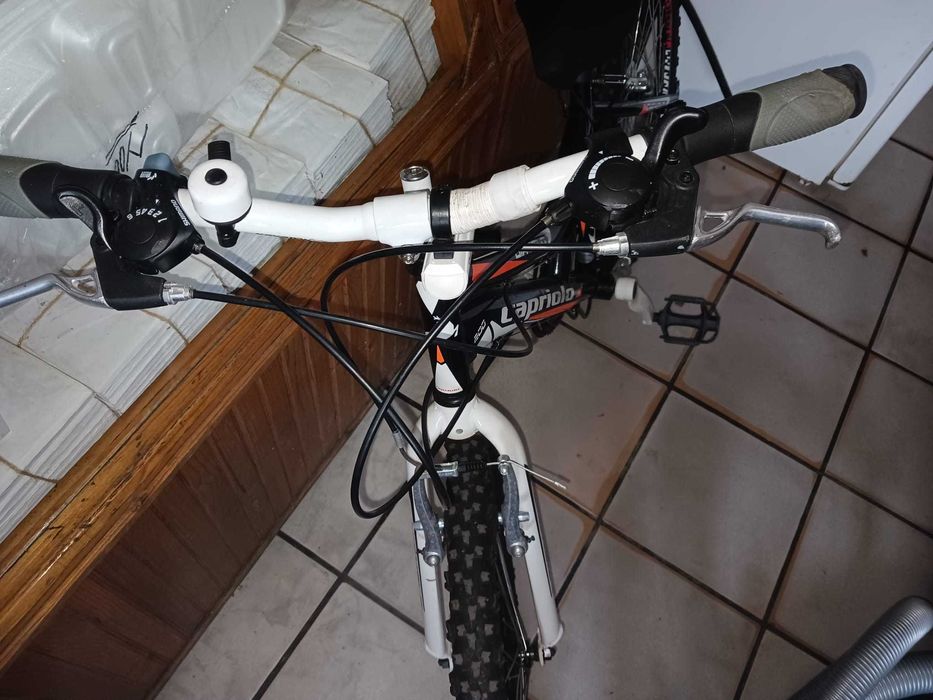 Vând bicicletă Mtb Capriolo roți 24