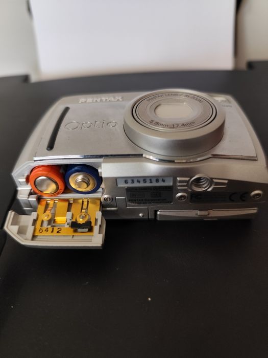 Pentax Optio 33L - ретро дигитален фотоапарат с флип екран