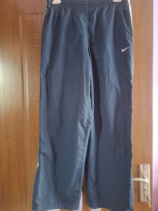 Vând Pantaloni Trening Bărbați Nike Mărimea L