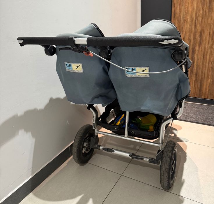 Коляска для двойни или погодок