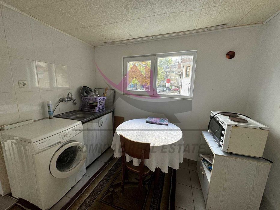 Дава се под наем Двустаен апартамент в Варна, Лятно кино Тракия - 40 кв.м за 250 € - Снимка #1