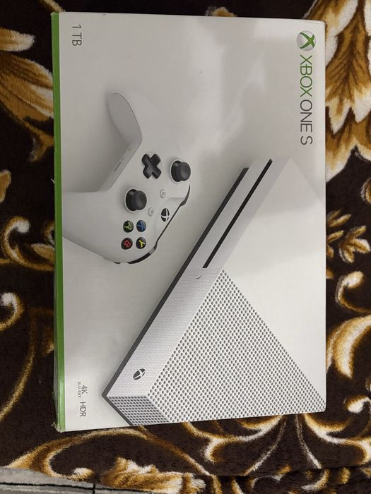 Xbox serie s ca si nou , negociabil