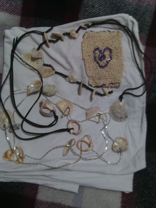 Обеци от морски миди, бижута с полускъпоценни камъни