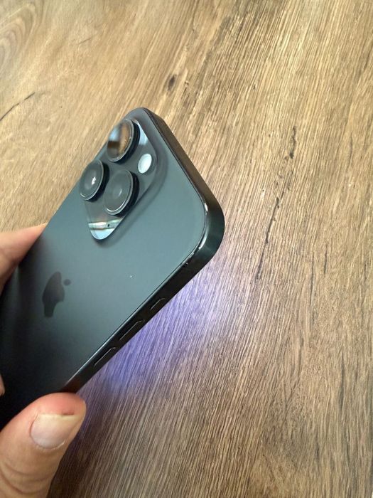 Продам iphone 15 pro black, 128 gb