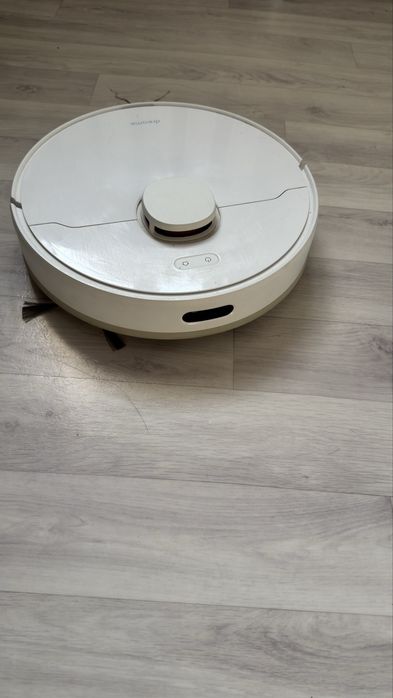 Робот пылесос DREAM