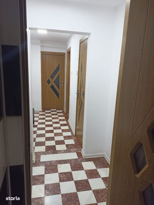 Apartament 2 camere,Simeria,etaj 3,mobilat si utilat,ocupabil imediat
