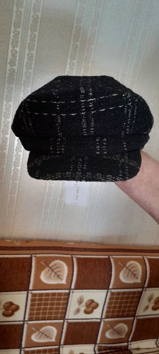 Женска кепи,щерсть