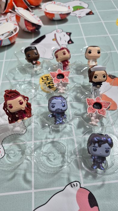 Kinder stranger things продам или обменяю