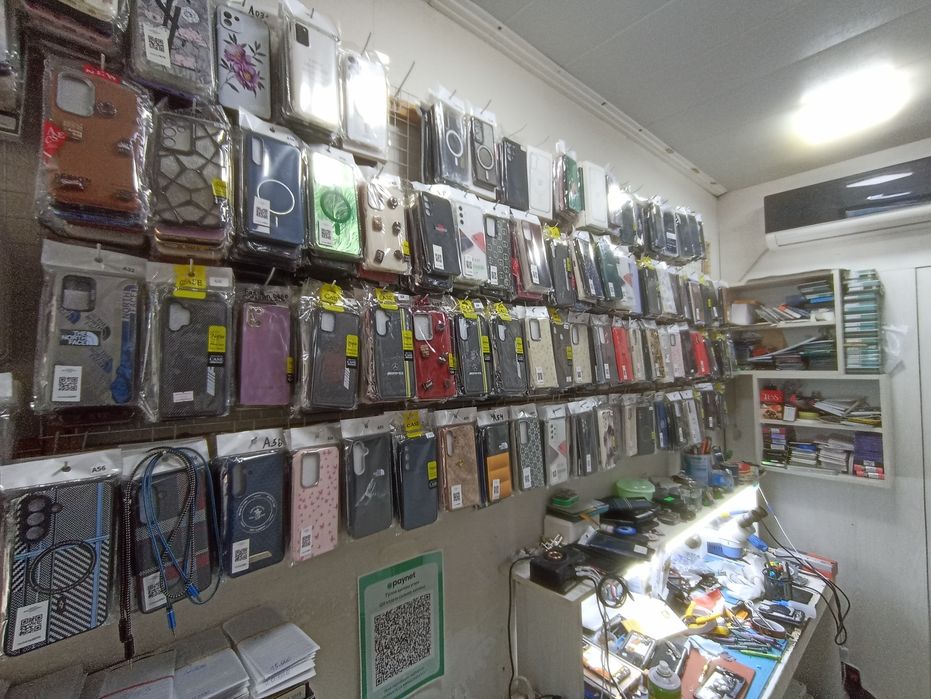 Tayyor biznes telefo'n aksessuarlari sotiladi, naushnik, zaryad chexol