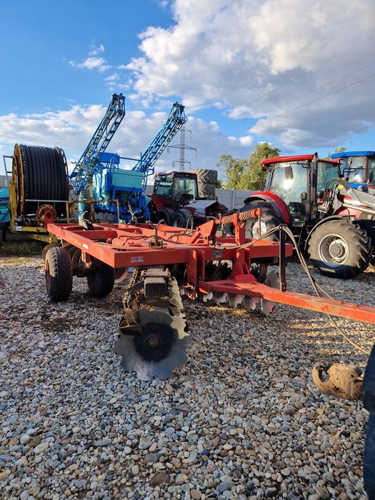 Disc quvogne în x de 4m