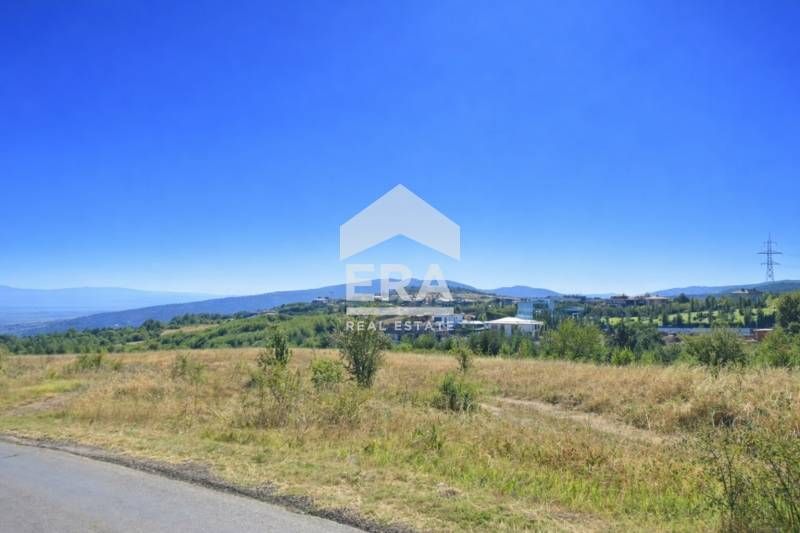 Парцел за продажба до стадион с. Бистрица