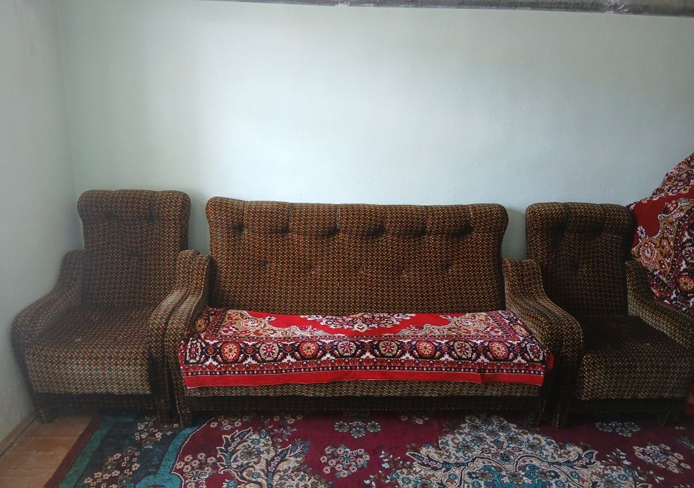 Devan kreslo arzon narxda sotiladi