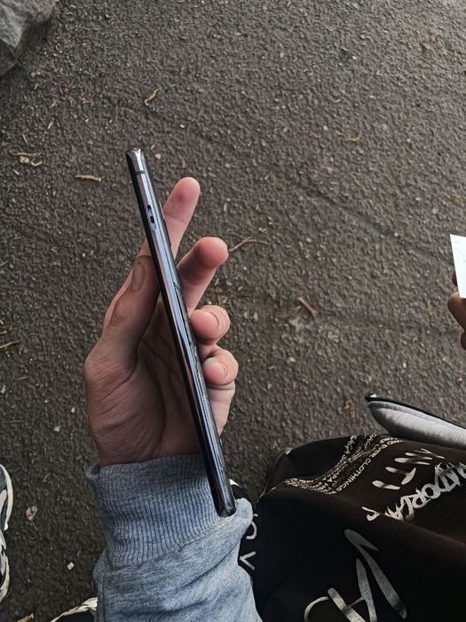 Самсунг с10 2019