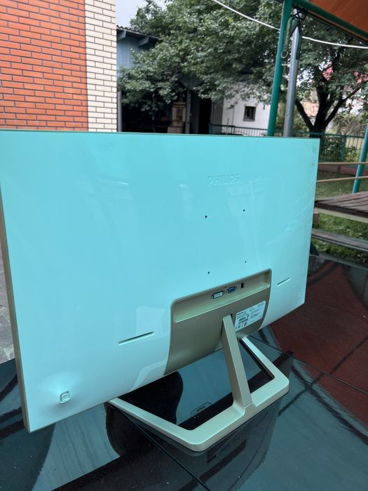 Монитор 32 дюйма