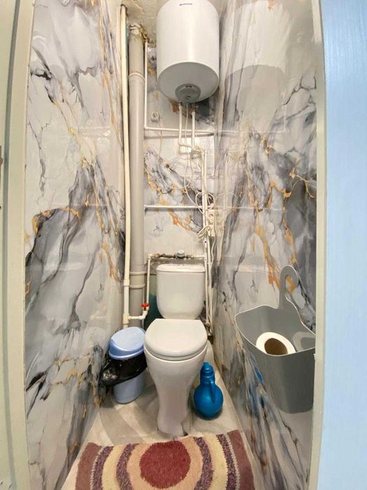 продаю 3 комнатную в 15 микрорайоне