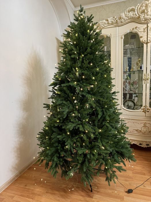 Продается елка новогодняя