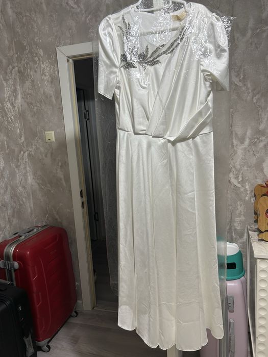 Новый Атлас миди длина койлек.