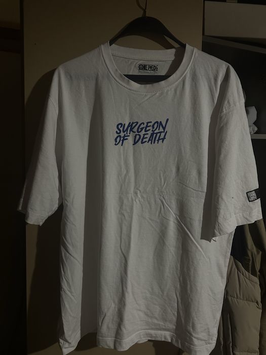 Блуза къс ръкав.