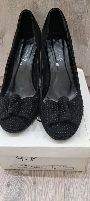 Женские туфли, замша.