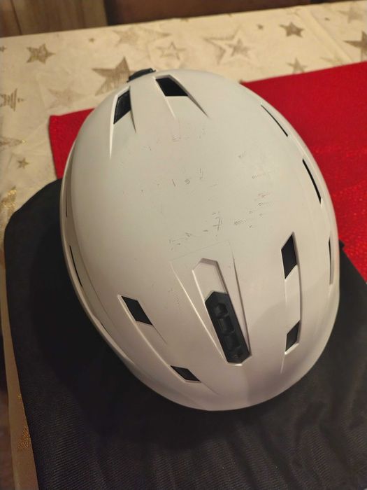 Ски панталон размер 146/152, каска за ски 54 - 58 см и маска за ски