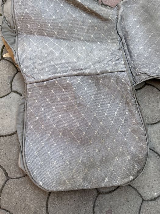 Универсальный чехол в хорошем состоянии!