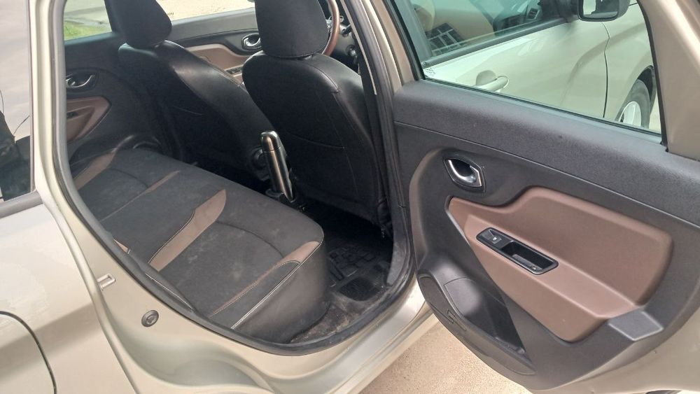 Lada xray             ,