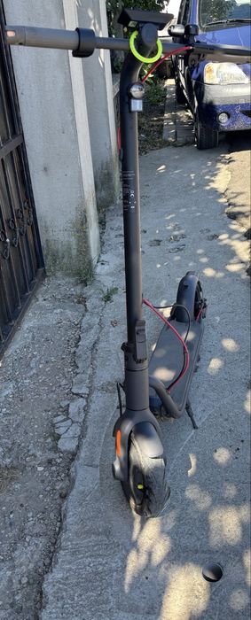 Vand trotineta electrica Navee v40i