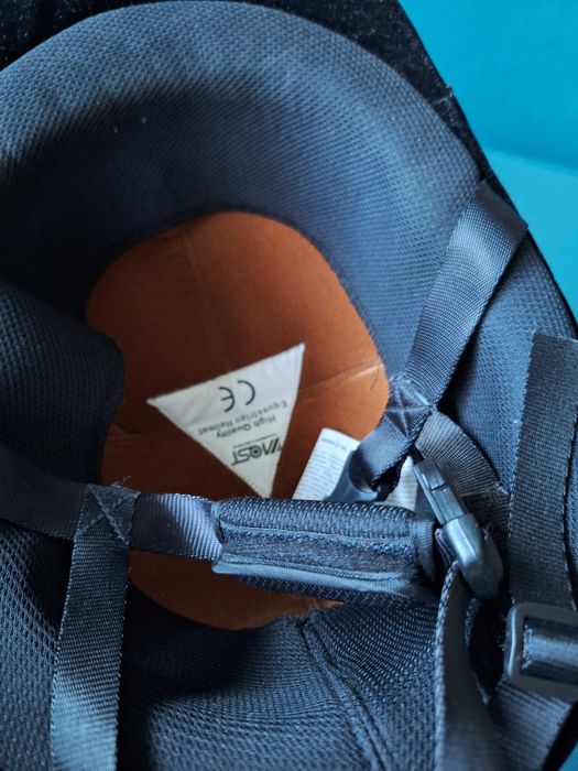 Каска за езда в отлично състояние