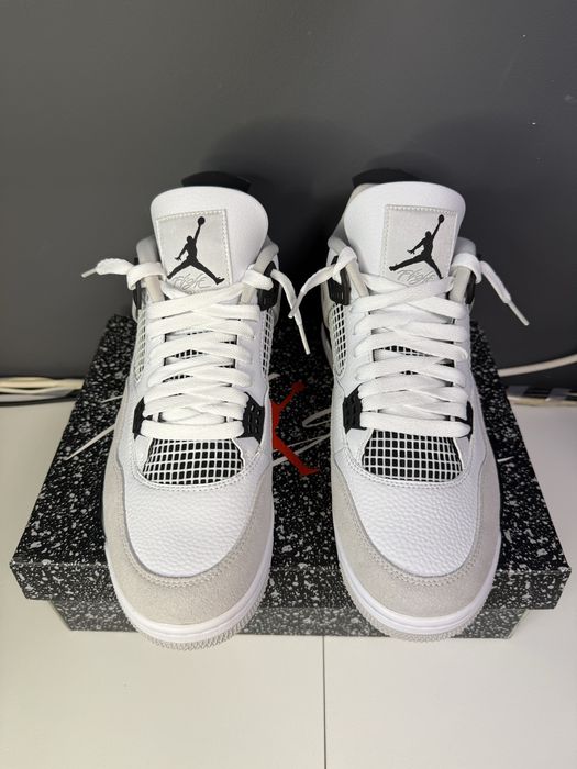 Nike jordan 4 military black