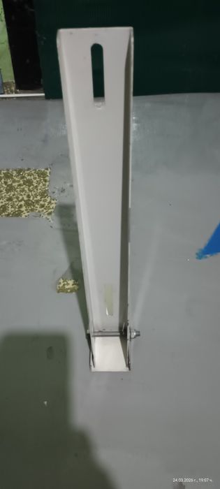 Продавам стойки за климатик