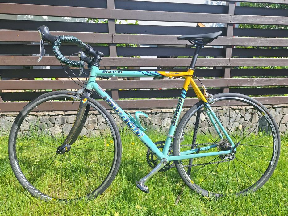 Bicicleta sosea - Bianchi MegaPro LiteAlloy - Reparto Corse